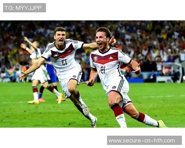 德国足球传奇人物的辉煌历程与影响力探讨 德国足球传奇人物的辉煌历程与影响力探讨